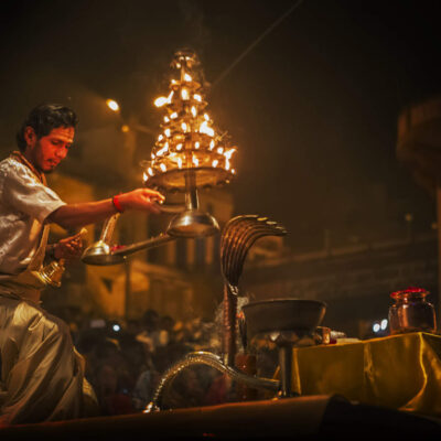Ganga-aarti-in-banaras