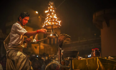 Ganga-aarti-in-banaras